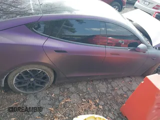 2018 Tesla Model S 75D z VIN 5YJSA1E24JF293863, wystawiony jako IAAI lot #41770779 z przebiegiem Nie podano mil oraz . Historia ofert i sprzedaży dostępna na DreamBid. Obrazek 13.