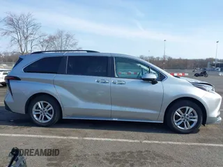2023 Toyota Sienna XLE с VIN 5TDJSKFC5PS106883, выставлен на аукционе IAAI как лот 41792338 с пробегом 16 069 миль миль и . История ставок и продаж доступна на DreamBid. Изображение 13.