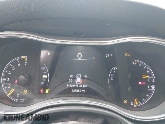 2018 Jeep Grand Cherokee Altitude z VIN 1C4RJFAGXJC190814, wystawiony jako IAAI lot #42660901 z przebiegiem 127 632 mil mil oraz . Historia ofert i sprzedaży dostępna na DreamBid. Obrazek 7.