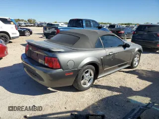 2004 Ford Mustang Deluxe with VIN 1FAFP44404F117628, listed as a Copart auction lot 81377524 with 39,697 mi miles and Salvage Title. Bid and sale history available at carsss.com. Image 3.