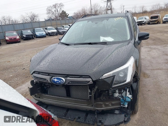 2022 Subaru Forester Limited with VIN JF2SKAPC2NH514712, listed as a IAAI auction lot 41745152 with 13,417 mi miles. Bid and sale history available at carsss.com. Image 13.