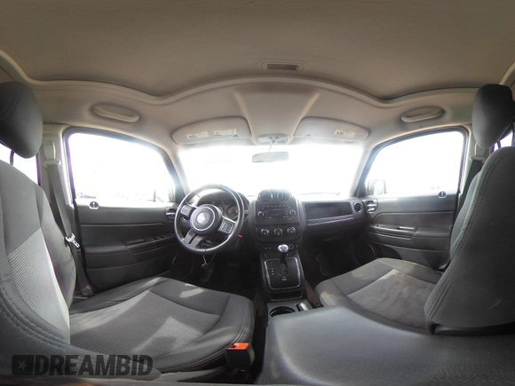 2014 Jeep Patriot Latitude with VIN 1C4NJPFA0ED690182, listed as a IAAI auction lot 41792670 with 91,677 mi miles and . Bid and sale history available at carsss.com. Image 18.