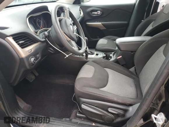 2018 Jeep Cherokee Latitude with VIN 1C4PJLCB5JD595996, listed as a Copart auction lot 57868775 with 135,431 mi miles and Salvage title. Bid and sale history available at DreamBid. Image 7.