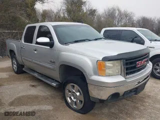 2011 GMC Sierra 1500 SLE with VIN 3GTP1VE05BG313366, listed as a IAAI auction lot 41746984 with 236,136 mi miles. Bid and sale history available at carsss.com. Image 1.