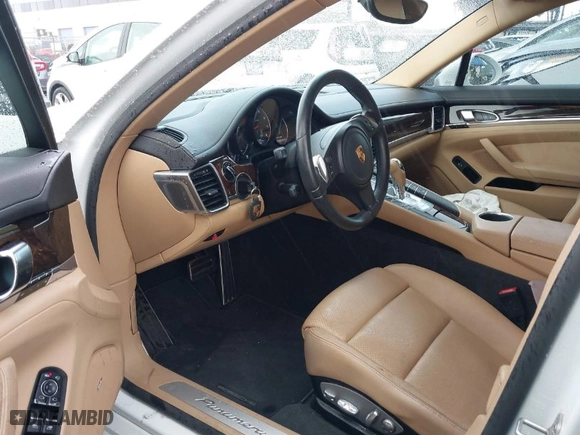 2015 Porsche Panamera 4 with VIN WP0AA2A74FL006688, listed as a IAAI auction lot 41730118 with NaN miles. Bid and sale history available at carsss.com. Image 19.