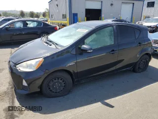 2014 Toyota Prius One z VIN JTDKDTB31E1561377, wystawiony jako Copart lot #55538505 z przebiegiem 133 865 mil mil oraz Szkoda całkowita • Salvage title. Historia ofert i sprzedaży dostępna na DreamBid. Obrazek 1.