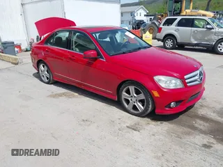 2010 Mercedes-Benz C 300 Sport z VIN WDDGF8BB1AF409008, wystawiony jako IAAI lot #42162609 z przebiegiem 91 418 mil mil oraz . Historia ofert i sprzedaży dostępna na DreamBid. Obrazek 1.