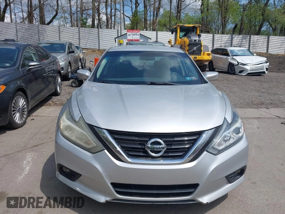 2017 Nissan Altima S z VIN 1N4AL3AP4HC288839, wystawiony jako IAAI lot #42162440 z przebiegiem 222 000 mil mil oraz . Historia ofert i sprzedaży dostępna na DreamBid. Obrazek 13.