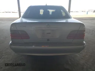 2001 Mercedes-Benz E-Class with VIN WDBJF70J51B167821, listed as a Copart auction lot 81113074 with 203,608 mi miles and Salvage Title. Bid and sale history available at carsss.com. Image 6.