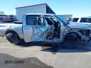 2018 Ram 1500 Night z VIN 1C6RR7MT1JS262536, wystawiony jako IAAI lot #41184477 z przebiegiem 105 008 mil mil oraz . Historia ofert i sprzedaży dostępna na DreamBid. Obrazek 12.