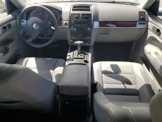 2006 Volkswagen Touareg 3.2L V6 with VIN WVGZG77L76D040164, listed as a Copart auction lot 51551155 with 169,611 mi miles and Salvage Title. Bid and sale history available at DreamBid. Image 8.