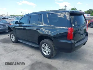 2019 Chevrolet Tahoe LT z VIN 1GNSKBKC1KR200476, wystawiony jako IAAI lot #41897702 z przebiegiem 136 432 mil mil oraz . Historia ofert i sprzedaży dostępna na DreamBid. Obrazek 3.