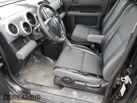 2003 Honda Element EX with VIN 5J6YH18513L802099, listed as a Copart auction lot 50189155 with 370,706 mi miles and Clean Title. Bid and sale history available at DreamBid. Image 7.