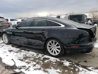 2019 Jaguar XJ with VIN SAJWJ1CD7K8W19566, listed as a Copart auction lot 43150345 with 29,020 mi miles and Salvage Title. Bid and sale history available at carsss.com. Image 2.