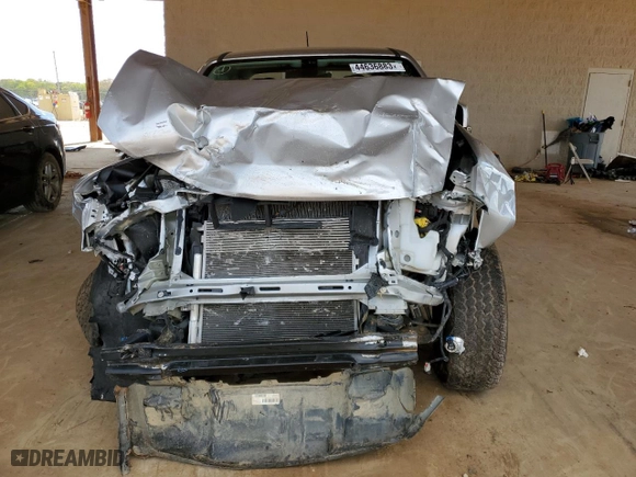 2020 Chevrolet Colorado 2WD Work Truck with VIN 1GCGSBEN2L1100561, listed as a Copart auction lot 44636883 with 32,604 mi miles and Salvage Title. Bid and sale history available at carsss.com. Image 5.