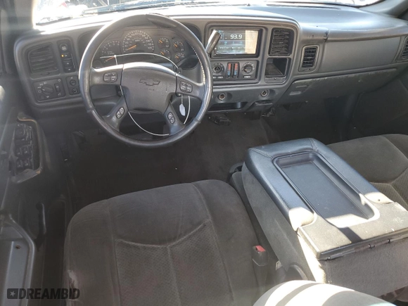 2004 Chevrolet Silverado 1500 Crew Cab LS with VIN 2GCEK13T541390454, listed as a Copart auction lot 81348384 with 0 mi miles and Salvage Title. Bid and sale history available at carsss.com. Image 8.