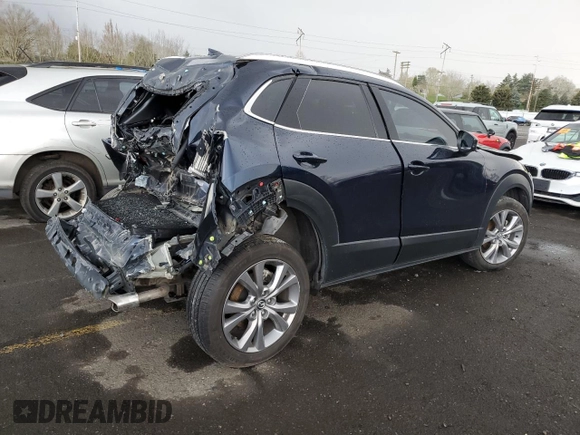 2020 Mazda CX-30 Premium z VIN 3MVDMBEM8LM121954, wystawiony jako Copart lot #51322965 z przebiegiem Nie podano mil oraz Nie do naprawy • Non repairable. Historia ofert i sprzedaży dostępna na DreamBid. Obrazek 3.