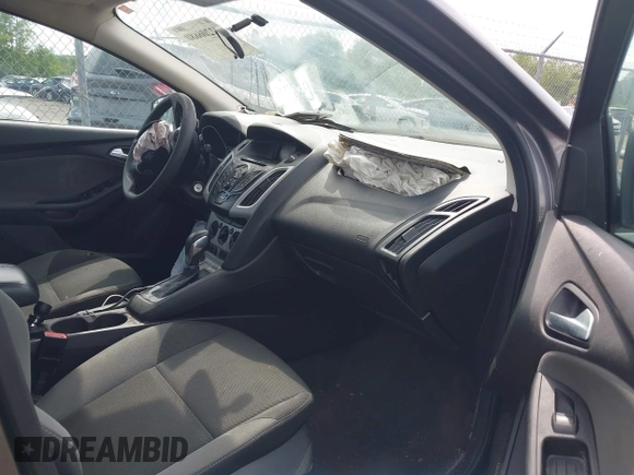 2013 Ford Focus SE z VIN 1FADP3F24DL104718, wystawiony jako IAAI lot #42206680 z przebiegiem Nie podano mil oraz . Historia ofert i sprzedaży dostępna na DreamBid. Obrazek 5.