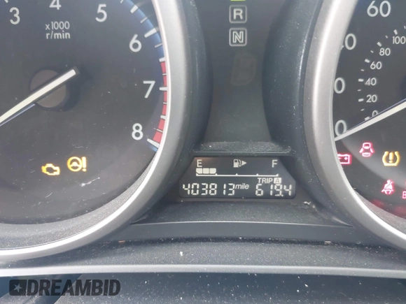 2012 Mazda 3 i Touring z VIN JM1BL1V89C1546573, wystawiony jako IAAI lot #42403158 z przebiegiem 403 813 mil mil oraz . Historia ofert i sprzedaży dostępna na DreamBid. Obrazek 7.