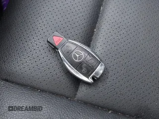2015 Mercedes-Benz GLK 350 с VIN WDCGG8JB0FG350571, выставлен на аукционе IAAI как лот 42154752 с пробегом 177 959 миль миль и . История ставок и продаж доступна на DreamBid. Изображение 11.