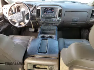 2015 GMC Sierra 3500HD Denali z VIN 1GT424E81FF659731, wystawiony jako Copart lot #83586924 z przebiegiem 182 534 mil mil oraz Szkoda całkowita • Salvage title. Historia ofert i sprzedaży dostępna na DreamBid. Obrazek 8.