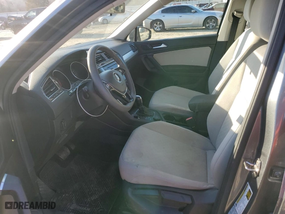2019 Volkswagen Tiguan S with VIN 3VV0B7AX0KM041552, listed as a Copart auction lot 43811925 with 67,980 mi miles and Salvage Title. Bid and sale history available at carsss.com. Image 7.