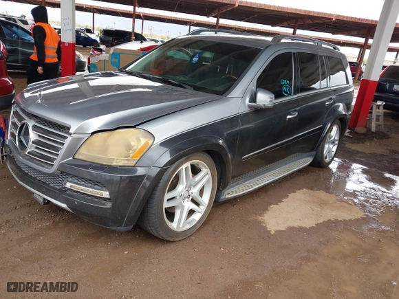 2012 Mercedes-Benz GL-Class GL 550 with VIN 4JGBF8GE4CA783163, listed as a IAAI auction lot 41756700 with 220,571 mi miles. Bid and sale history available at carsss.com. Image 18.