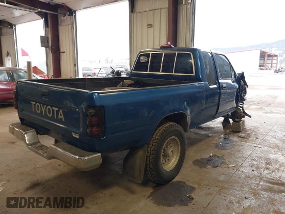 1995 Toyota Pickup с VIN JT4RN13P3S6071569, выставлен на аукционе IAAI как лот 41713298 с пробегом 233 817 миль миль и . История ставок и продаж доступна на DreamBid. Изображение 4.