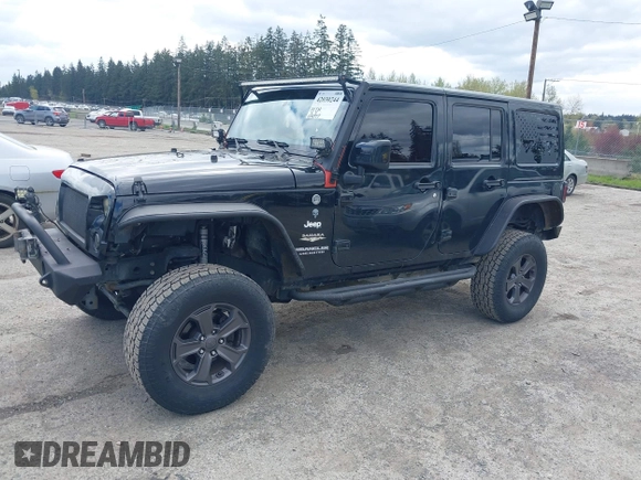 2014 Jeep Wrangler Unlimited Sahara with VIN 1C4BJWEG6EL107526, listed as a IAAI auction lot 42030244 with 69,077 mi miles. Bid and sale history available at carsss.com. Image 17.