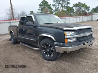 2004 Chevrolet Silverado 1500 LS with VIN 1GCEC19V24Z134799, listed as a IAAI auction lot 41311598 with 253,029 mi miles. Bid and sale history available at carsss.com. Image 1.
