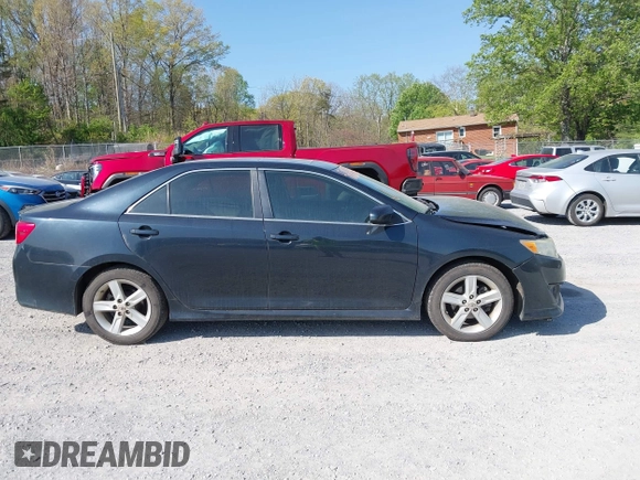 2012 Toyota Camry L with VIN 4T1BF1FK9CU611840, listed as a IAAI auction lot 42029268 with 212,972 mi miles. Bid and sale history available at carsss.com. Image 14.