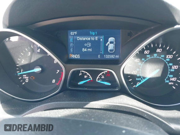 2015 Ford Escape SE z VIN 1FMCU0G79FUC75335, wystawiony jako IAAI lot #42222863 z przebiegiem 132 592 mil mil oraz . Historia ofert i sprzedaży dostępna na DreamBid. Obrazek 7.