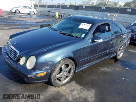 2002 Mercedes-Benz CLK 320/430 with VIN WDBLJ70G92T093794, listed as a IAAI auction lot 41239094 with 237,286 mi miles and . Bid and sale history available at DreamBid. Image 2.