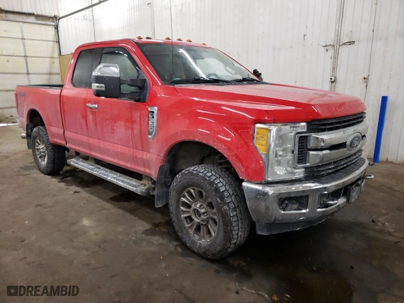 2017 Ford Super Duty F-350 SRW Lariat with VIN 1FT8X3B63HEB64195, listed as a Copart auction lot 43699675 with 92,612 mi miles and Salvage Title. Bid and sale history available at carsss.com. Image 4.