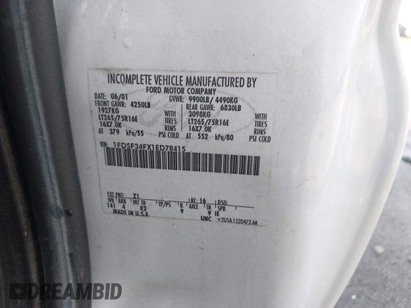 2001 Ford F-350 XL с VIN 1FDSF34FX1ED78415, выставлен на аукционе IAAI как лот 42440102 с пробегом Не указан миль и . История ставок и продаж доступна на DreamBid. Изображение 9.