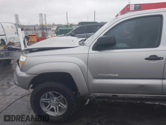 2014 Toyota Tacoma with VIN 3TMLU4EN2EM161239, listed as a IAAI auction lot 41536944 with 136,299 mi miles. Bid and sale history available at carsss.com. Image 19.