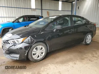 2024 Nissan Versa S z VIN 3N1CN8DV2RL910349, wystawiony jako Copart lot #59301845 z przebiegiem 16 297 mil mil oraz Czysty tytuł • Clean title. Historia ofert i sprzedaży dostępna na DreamBid. Obrazek 1.