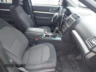2017 Ford Explorer XLT with VIN 1FM5K8D83HGB04575, listed as a IAAI auction lot 42523277 with 94,272 mi miles and . Bid and sale history available at DreamBid. Image 5.