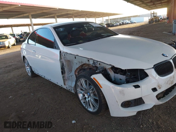 2011 BMW 3 Series 335i xDrive with VIN WBAKF9C51BE620345, listed as a IAAI auction lot 41739035 with 86,543 mi miles. Bid and sale history available at carsss.com. Image 6.