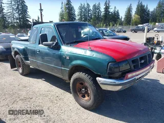 1998 Ford Ranger XL with VIN 1FTZR15U5WPA49175, listed as a IAAI auction lot 42101179 with 260,998 mi miles. Bid and sale history available at carsss.com. Image 1.