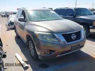 2013 Nissan Pathfinder SL with VIN 5N1AR2MN0DC677545, listed as a IAAI auction lot 42139761 with 198,464 mi miles and . Bid and sale history available at DreamBid. Image 1.