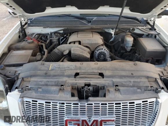 2010 GMC Yukon SLT with VIN 1GKUCCE03AR104213, listed as a Copart auction lot 81029414 with 168,378 mi miles and Salvage Title. Bid and sale history available at carsss.com. Image 12.