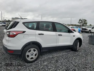 2017 Ford Escape S z VIN 1FMCU0F70HUB82448, wystawiony jako Copart lot #59632515 z przebiegiem 181 986 mil mil oraz Czysty tytuł • Clean title. Historia ofert i sprzedaży dostępna na DreamBid. Obrazek 3.