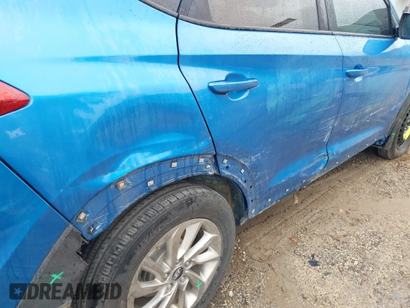 2017 Hyundai Tucson SE with VIN KM8J23A47HU420632, listed as a IAAI auction lot 41797652 with 66,325 mi miles. Bid and sale history available at carsss.com. Image 6.