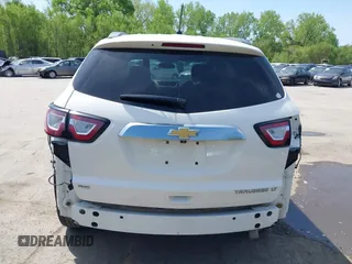 2015 Chevrolet Traverse LT with VIN 1GNKVHKDXFJ280531, listed as a IAAI auction lot 42077958 with 177,856 mi miles and . Bid and sale history available at DreamBid. Image 17.