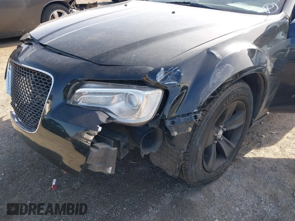 2016 Chrysler 300 with VIN 2C3CCAEG5GH190016, listed as a IAAI auction lot 41415632 with 130,095 mi miles. Bid and sale history available at carsss.com. Image 17.