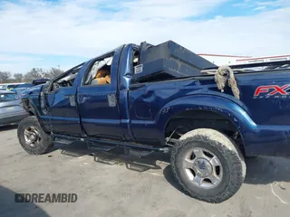 2015 Ford F-250 Lariat z VIN 1FT7W2BT6FEB29937, wystawiony jako IAAI lot #41349166 z przebiegiem 125 518 mil mil oraz . Historia ofert i sprzedaży dostępna na DreamBid. Obrazek 14.