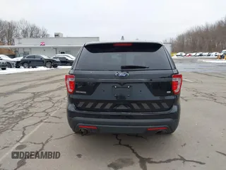 2017 Ford Police Interceptor Utility z VIN 1FM5K8AR6HGE15768, wystawiony jako IAAI lot #41561819 z przebiegiem 176 539 mil mil oraz . Historia ofert i sprzedaży dostępna na DreamBid. Obrazek 17.