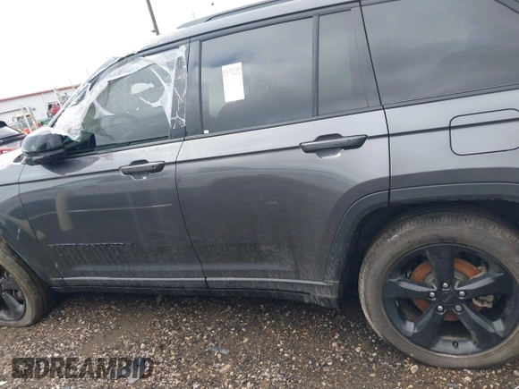 2023 Jeep Grand Cherokee Altitude с VIN 1C4RJHAG2P8701245, выставлен на аукционе IAAI как лот 41679077 с пробегом 29 262 миль миль и . История ставок и продаж доступна на DreamBid. Изображение 14.