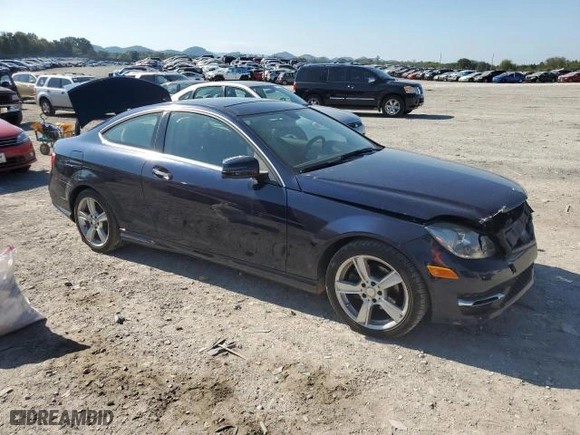 2015 Mercedes-Benz C-Class C 250 with VIN WDDGJ4HB6FG370187, listed as a Copart auction lot 88162875 with 102,961 mi miles and Clean Title. Bid and sale history available at carsss.com. Image 4.